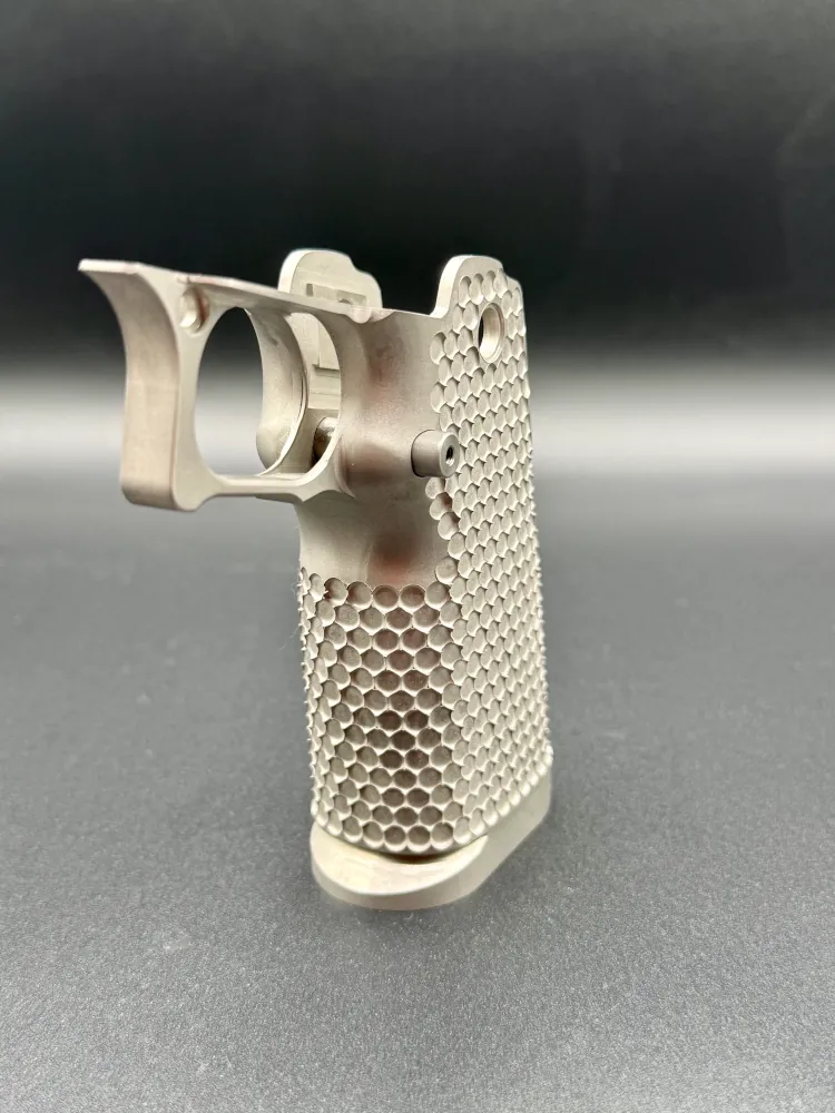LSI Outlaw Grip