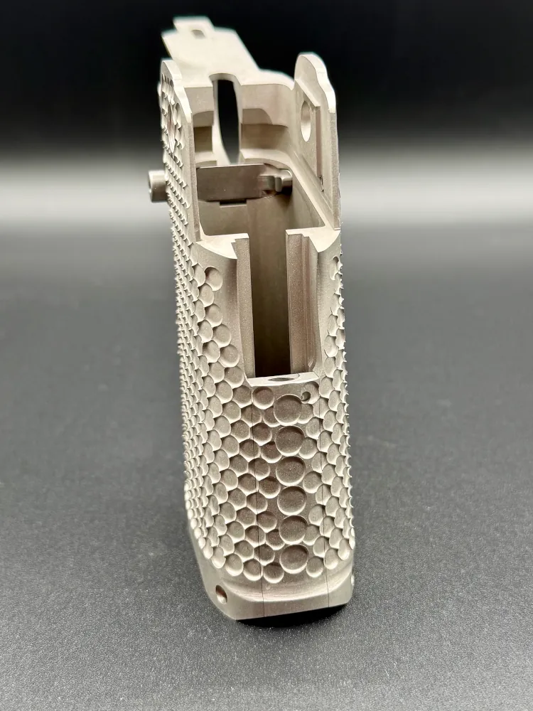 Outlaw Grip - Image 5